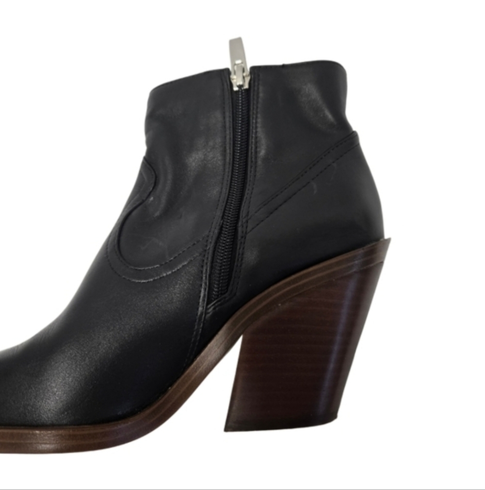 Vince Camuto Amtinda Bootie - Picture 7 of 10